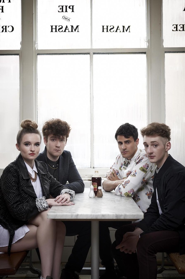 Gambar Foto Clean Bandit Photoshoot - Foto 2 dari 17