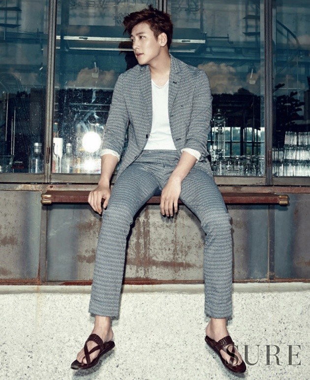 Gambar Foto Ji Chang Wook di Majalah Sure Edisi Agustus 2014