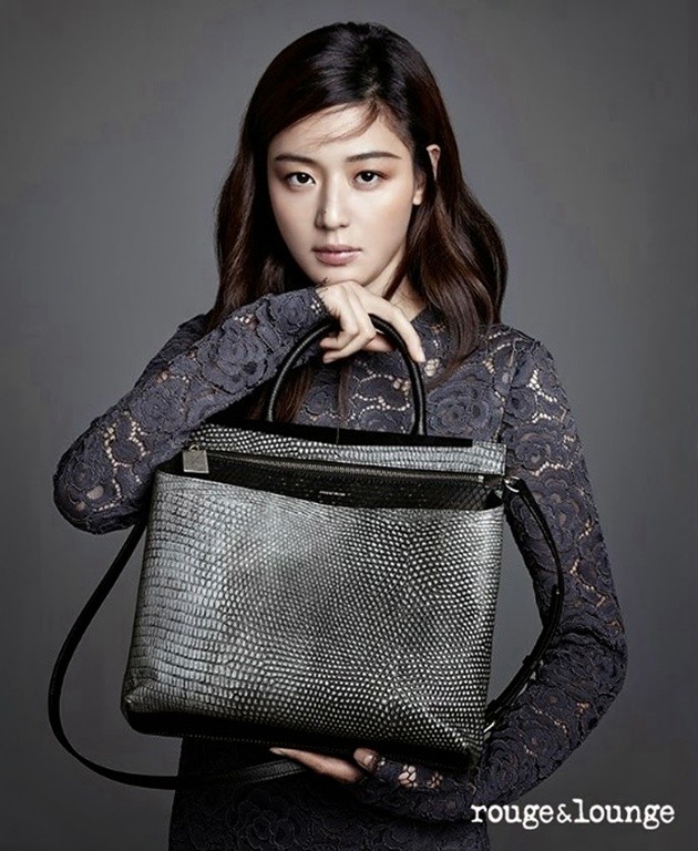 Gambar Foto Jun Ji Hyun di Majalah Vogue Edisi Agustus 2014