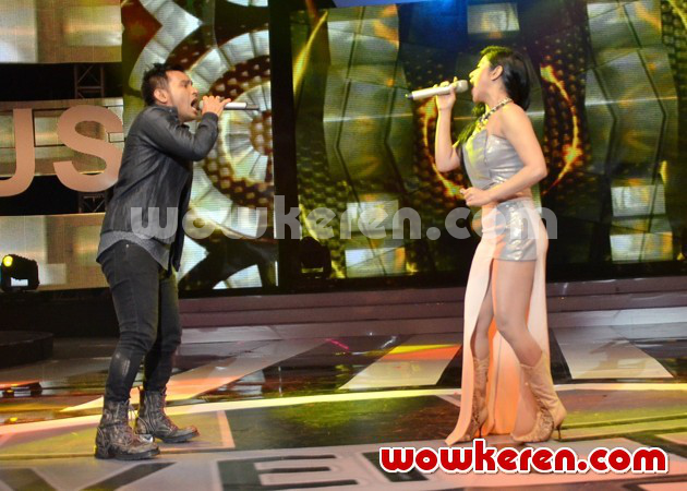 Gambar Foto Judika dan Dewi Persik Nyanyikan Lagu 'Makhluk Tuhan Yang Paling Seksi'