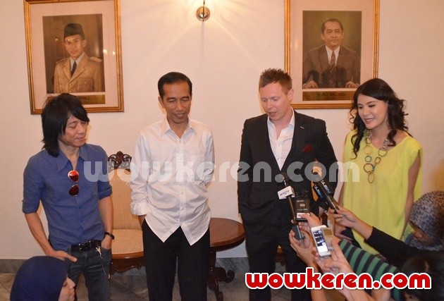 Gambar Foto Abdee Negara, Jokowi, Matt Hart dan Olga Lydia