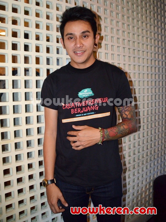 Gambar Foto Vicky Nitinegoro di Jumpa Pers Britama Creativepreneur Berjuang