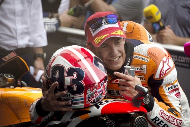 Gambar Foto Marc Marquez Pembalap Termuda yang Memenangi 10 Balapan