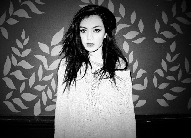 Gambar Foto Charli XCX Photoshoot