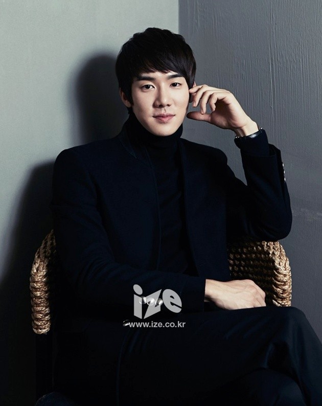 Gambar Foto Yoo Yeon Seok di Majalah Ize Edisi Januari 2014
