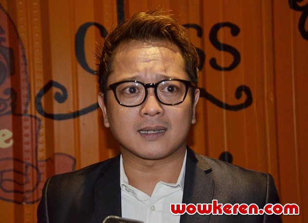 Gambar Foto Tio Nugroho di Konferensi Pers Football New Season Kick Off
