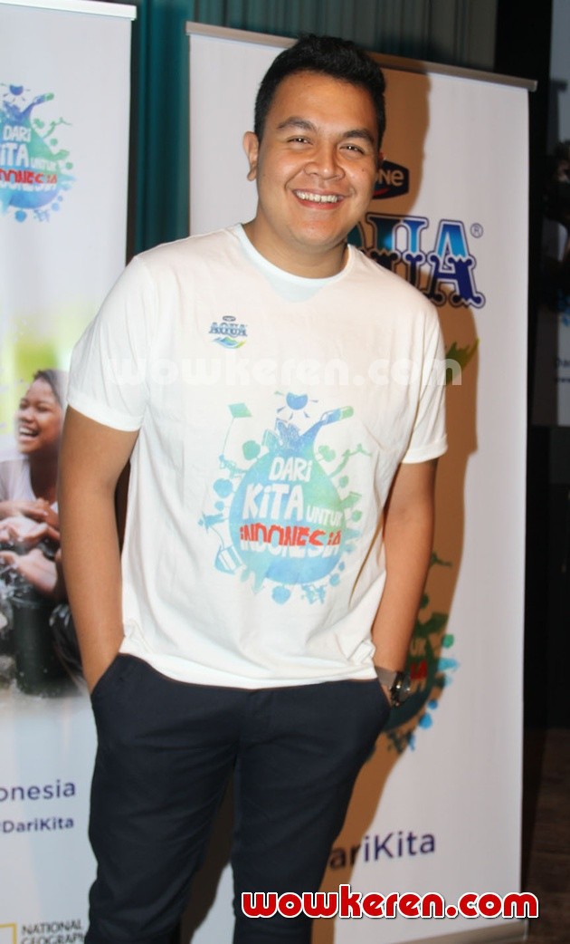 Gambar Foto Tulus Dukung Peluncuran 'Gerakan Aqua Dari Kita Untuk Indonesia'