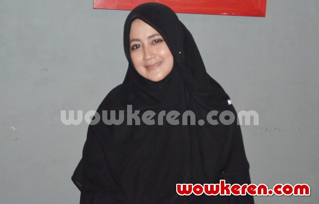 Gambar Foto Pipik Dian Irawati Saat Launching Single 'Ibu dan Kasihmu'