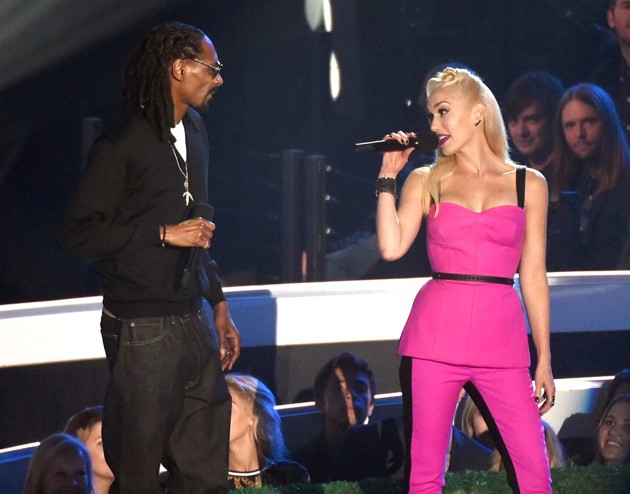Gambar Foto Snoop Dogg dan Gwen Stefani di MTV Video Music Awards 2014