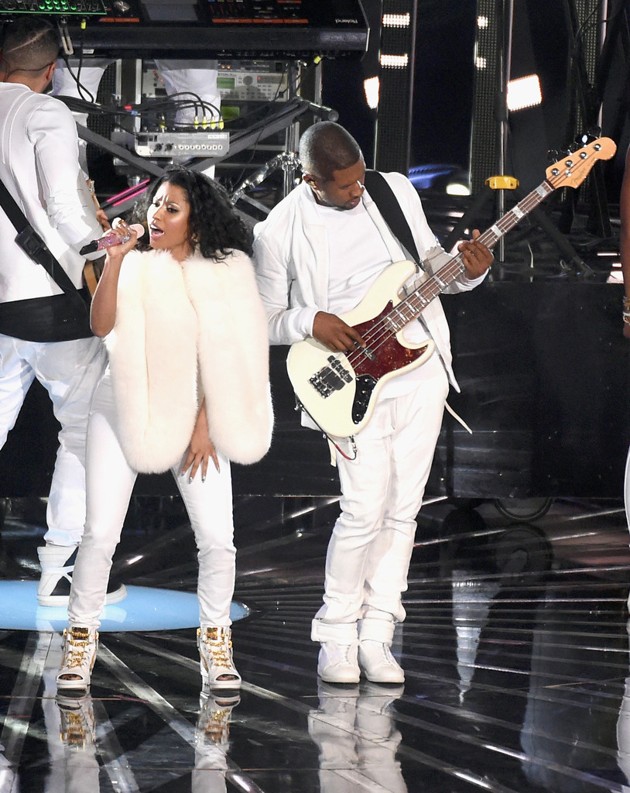 Gambar Foto Kolaborasi Nicki Minaj dan Usher di MTV Video Music Awards 2014