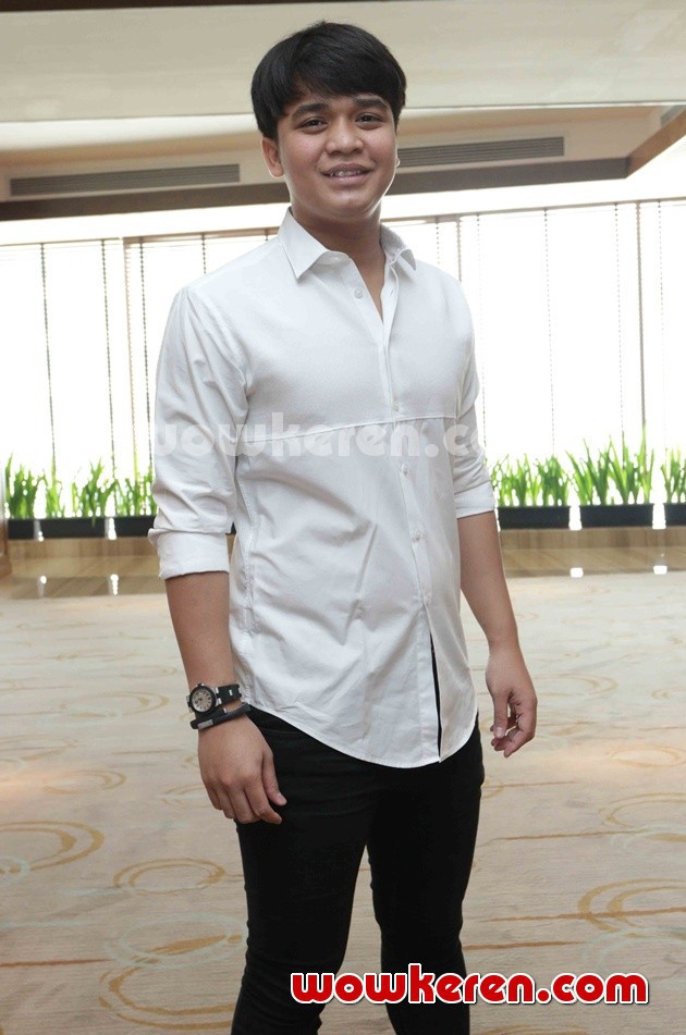 Gambar Foto Billy Syahputra di Jumpa Pers 'Olga & Billy Lost in Singapore'
