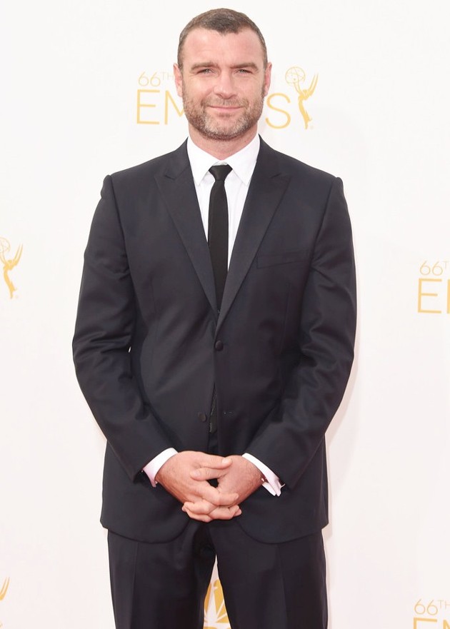 Gambar Foto Liev Schreiber di Red Carpet Emmy Awards 2014