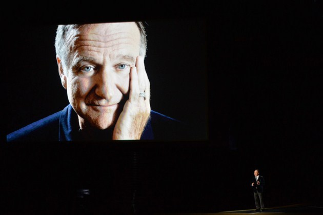 Gambar Foto Persembahan Spesial Billy Crystal untuk Mengenang Robin Williams