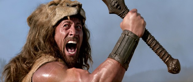 Gambar Foto Hercules Saat Kenakan Topi Kepala Singa