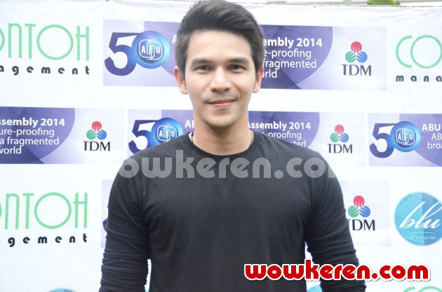 Gambar Foto Jonathan Frizzy Saat Ditemui di Bilangan Kuningan,Jakarta