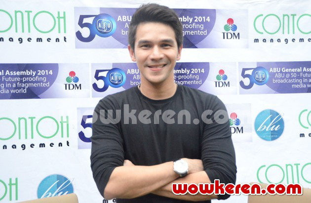 Gambar Foto Jonathan Frizzy Saat Ditemui di Bilangan Kuningan,Jakarta
