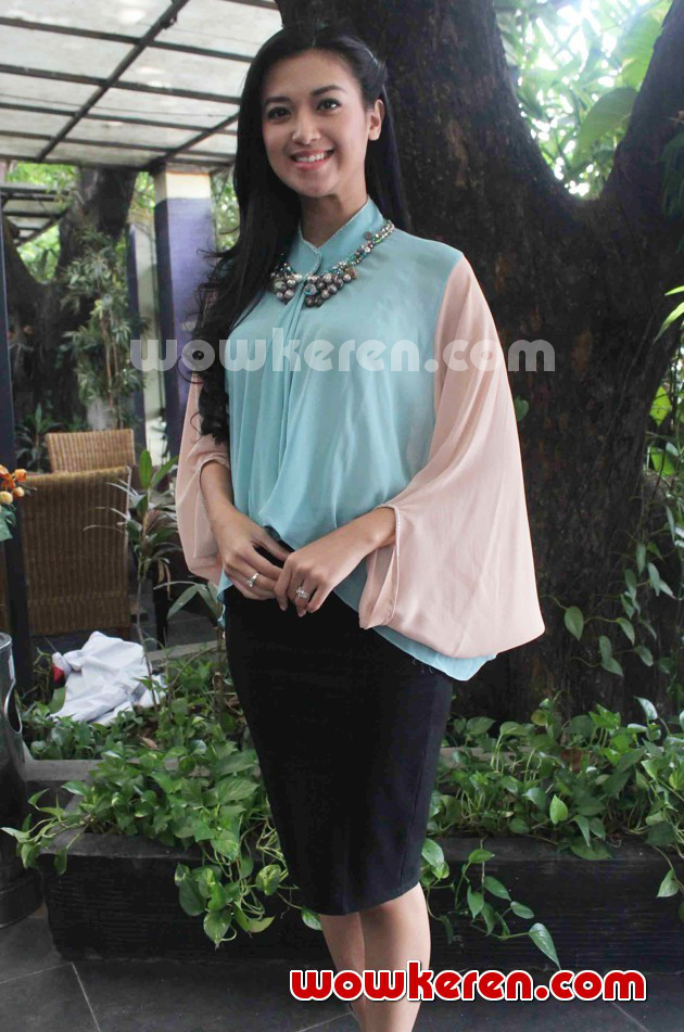 Gambar Foto Sylvia Fully di Syukuran Film 'Jokowi adalah Kita'