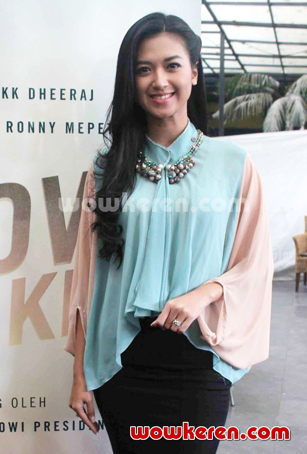 Gambar Foto Sylvia Fully di Syukuran Film 'Jokowi adalah Kita'