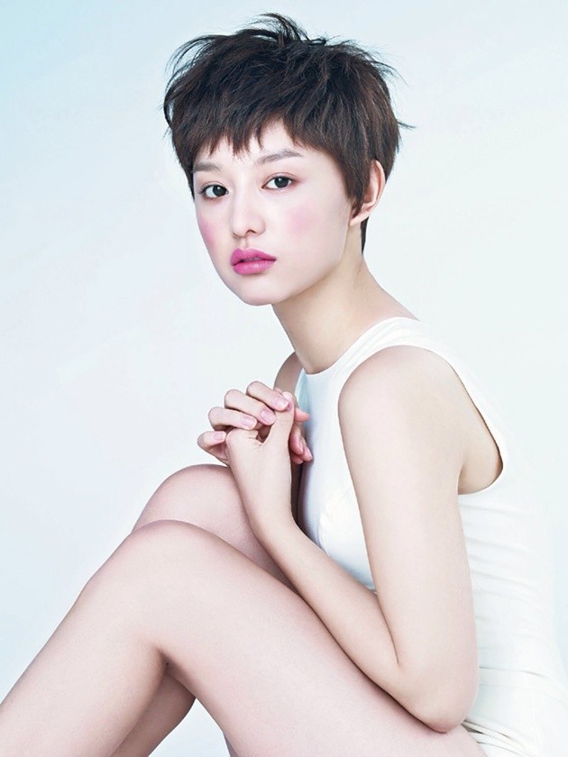 Gambar Foto Kim Ji Won di Majalah Singles Edisi Februari 2014