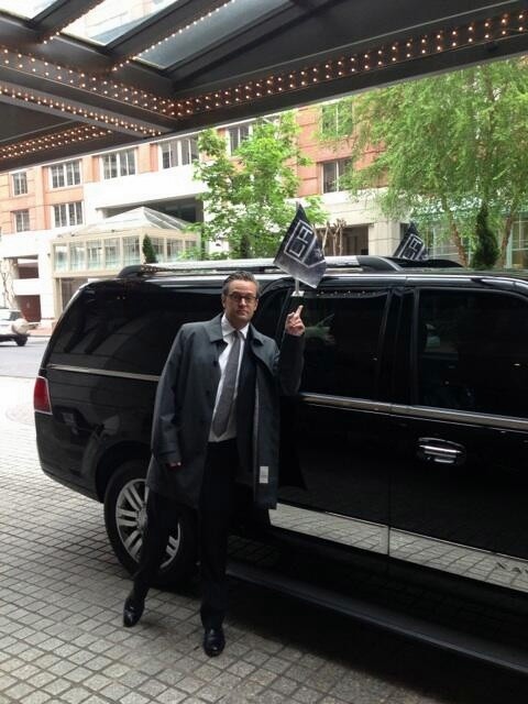 Gambar Foto Matthew Perry Terkenal Sejak Berperan di Serial 'Friends'