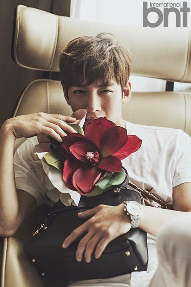 Gambar Foto Ji Chang Wook di Majalah BNT International 2014