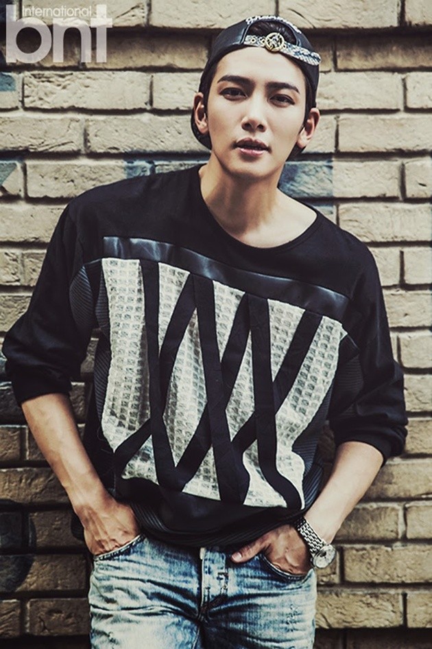 Gambar Foto Ji Chang Wook di Majalah BNT International 2014