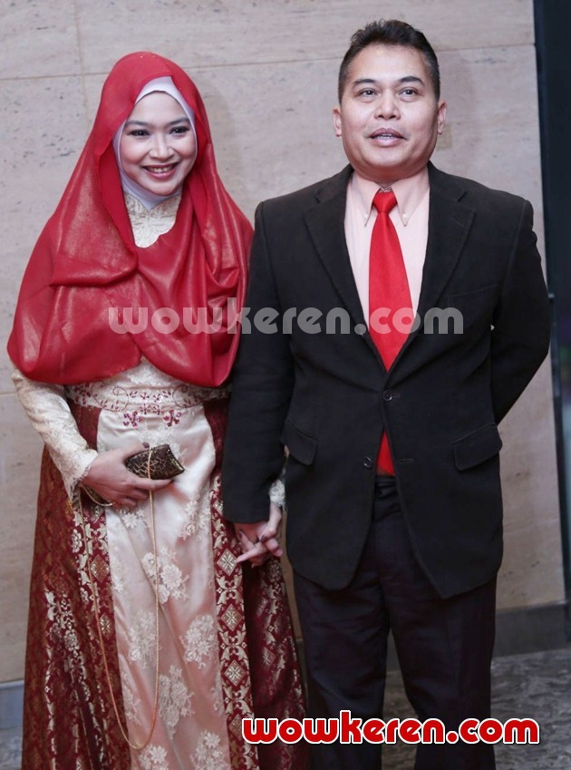 Gambar Foto Denny Chandra Hadir di Resepsi Pernikahan Adi Nugroho dan Donita