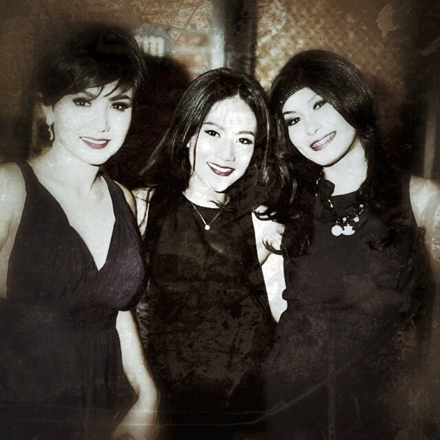 Gambar Foto Yuni Shara Bersama Tamara Geraldine