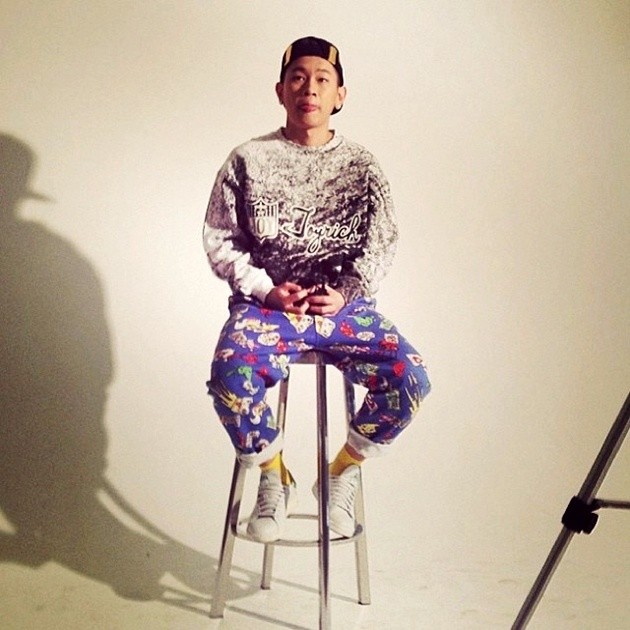 Gambar Foto Crush Terkenal Sejak Rilis Single 'Sometimes'