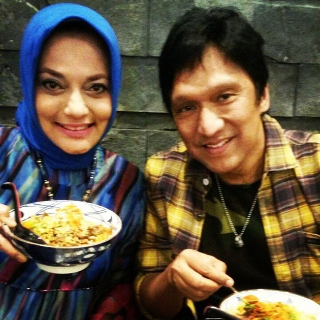 Gambar Foto Marissa Haque Bersama Ikang Fawzi