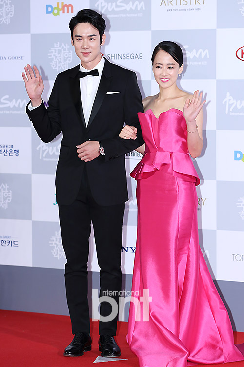 Foto Yoo Yeon Seok dan Ryu Hyun Kyung Hadir di Busan International Film Festival 2014