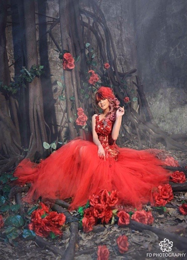 Gambar Foto Chika Jessica Terkenal Sejak Memerankan Astri di Film 'Merantau'