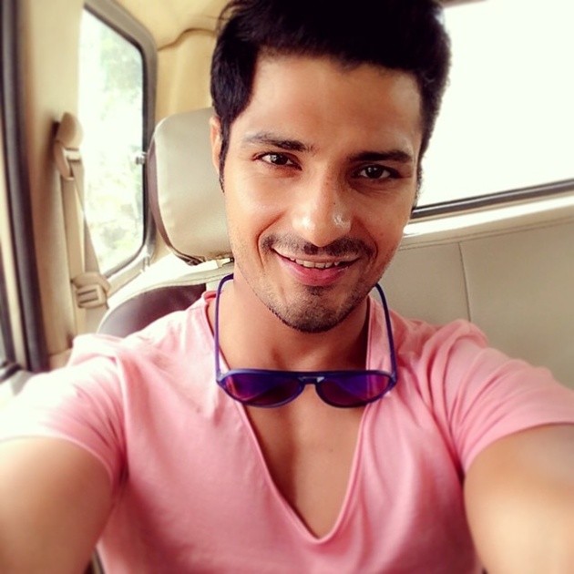 Gambar Foto Vin Rana Populer Sejak Memerankan Nakula di Serial 'Mahabharata'