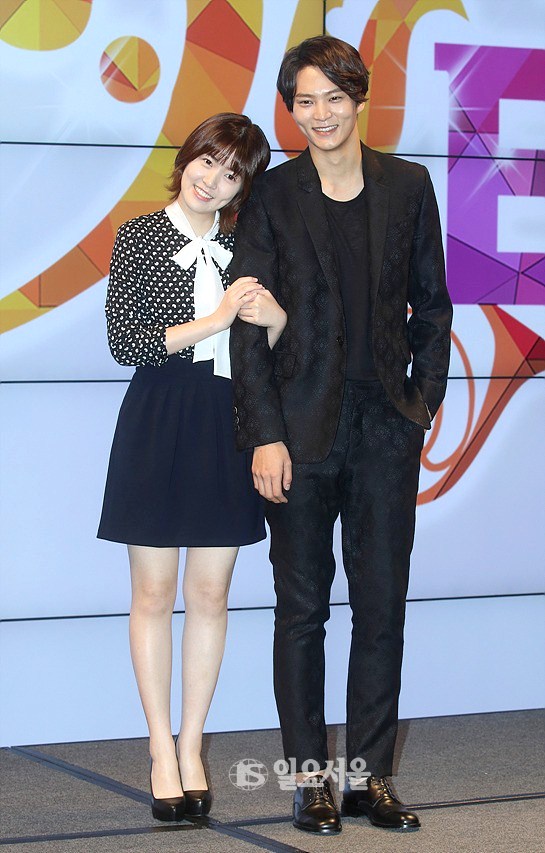 Gambar Foto Mesranya Shim Eun Kyung dan Joo Won di Jumpa Pers Serial 'Tomorrow Cantabile'