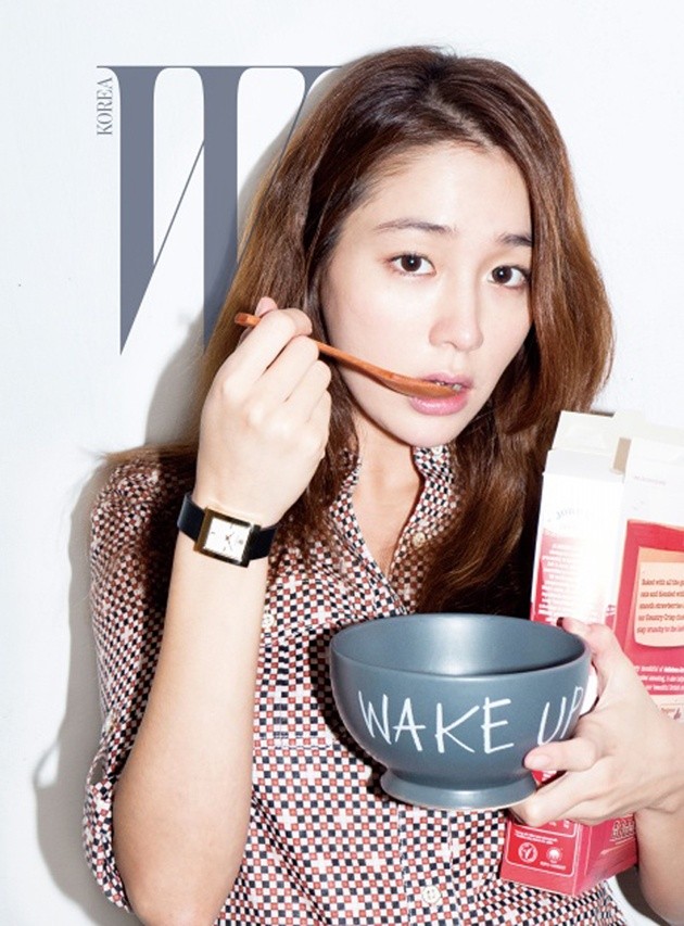 Gambar Foto Lee Min Jung di Majalah W Edisi Oktober 2014