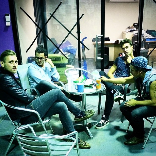 Gambar Foto American Authors Terkenal Sejak Rilis Single 'Best Day of My Life'