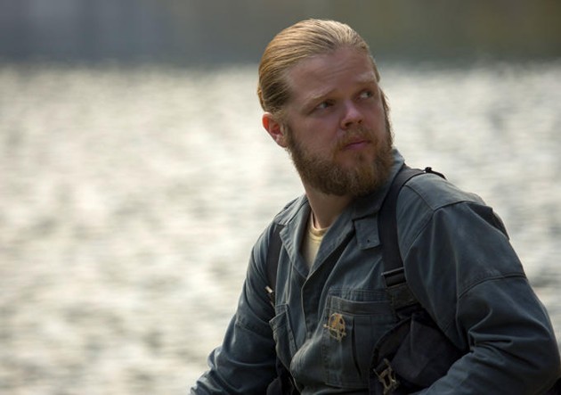 Gambar Foto Elden Henson Berperan Sebagai Pollux