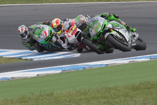 Gambar Foto Nicky Hayden dari Drive M7 Aspar Memimpin