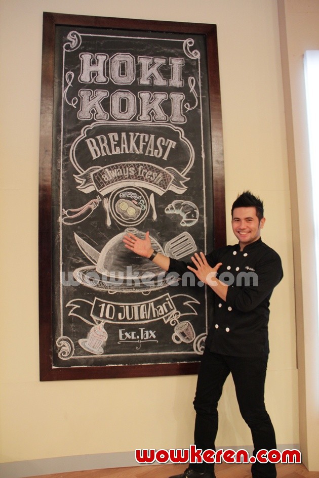 Gambar Foto Chef Billy Kalangi di Press Conference 'Hoki Koki'