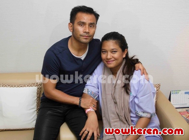 Gambar Foto Judika dan Duma Riris Ditemui di Rumah Sakit Kawasan Kuningan