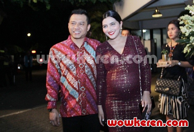 Gambar Foto Anang Hermansyah dan Ashanty Turut Hadir di Pernikahan Tantri Kotak dan Arda Naff