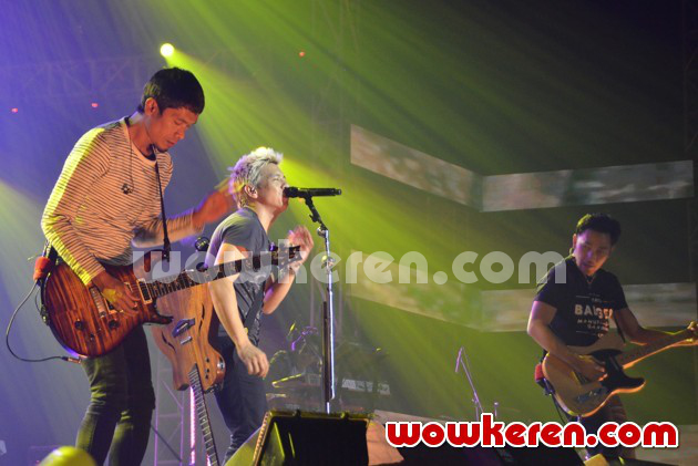 Gambar Foto NOAH Saat Tampil di Gen Fair 2014