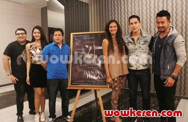 Gambar Foto Press Conference Film 'Danau Hitam'