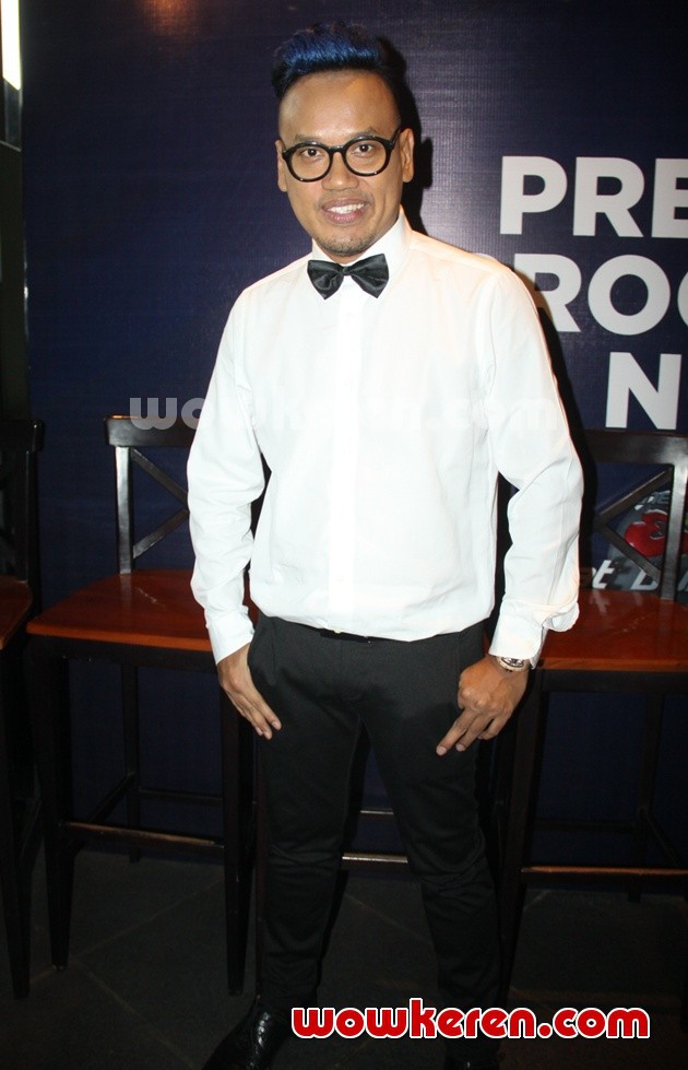 Gambar Foto Uya Kuya di Jumpa Pers Program ANTV
