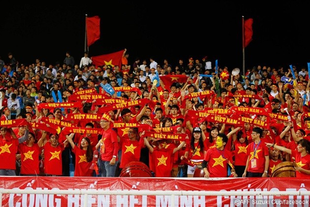 Gambar Foto Pendukung Vietnam Memenuhi Tribun