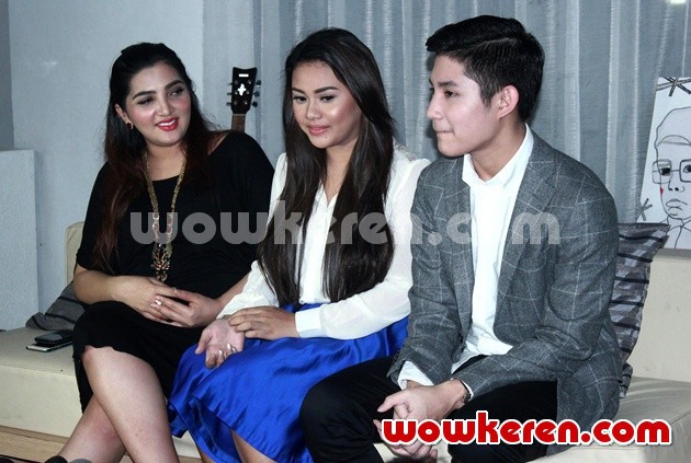 Gambar Foto Ashanty, Aurel Hermansyah dan Teuku Rassya Disela Syuting Video Klip 'Cinta Surga'