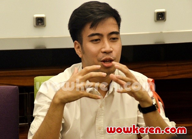 Gambar Foto Vidi Aldiano Ditemui dalam Acara 'Garnier Sakura White Festival'