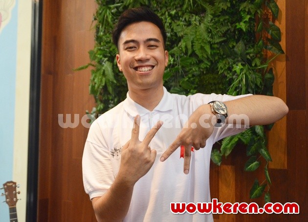Gambar Foto Vidi Aldiano Meluncurkan Single 'Membiasakan Cinta'
