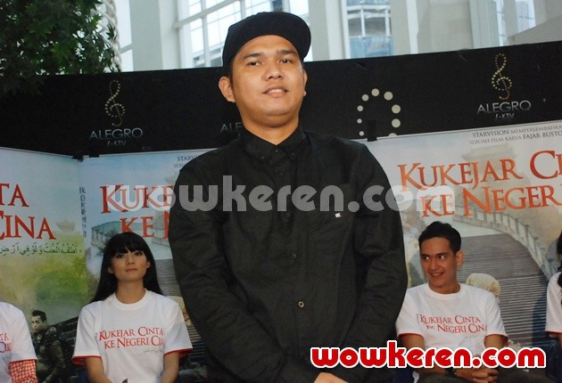 Gambar Foto Sutradara Fajar Bustomi di Gala Premier 'Kukejar Cinta ke Negeri Cina'