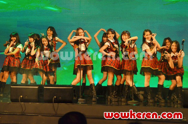Gambar Foto Penampilan JKT48 di Konser 'Indonesia Wow!'